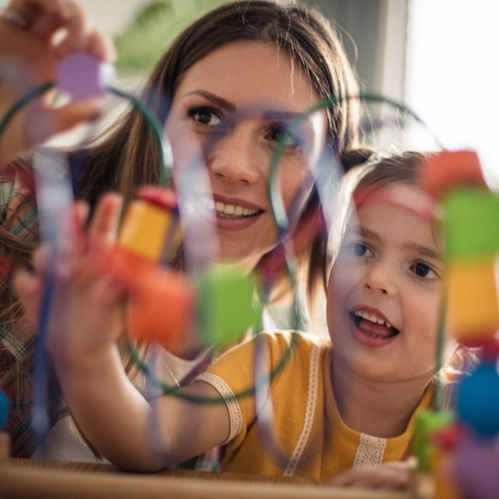 Academia Oposiciones Técnico Educación Infantil Murcia | Englobe Formación